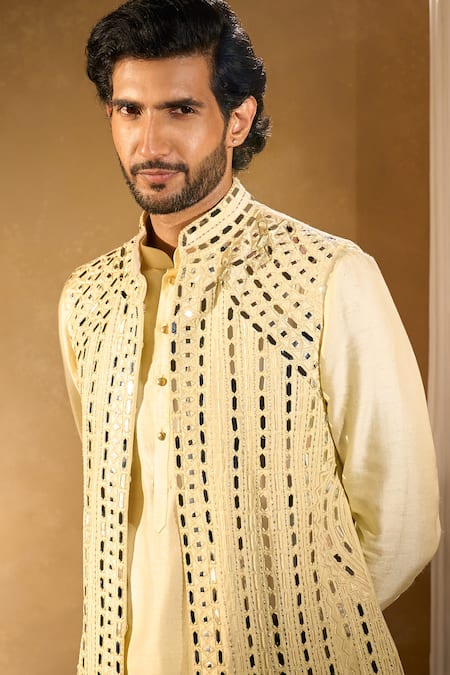 Shop Aariyana Couture Yellow Silk, Cotton Mirrors Light Bundi And Kurta Set Shop_Aariyana Couture_Yellow Silk, Cotton Mirrors Light Bundi And Kurta Set