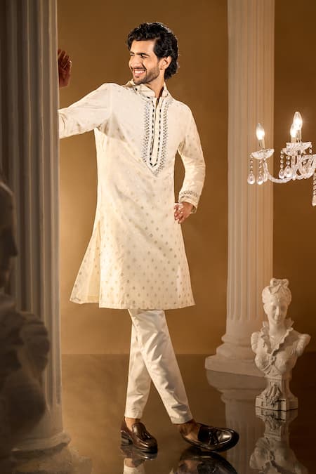 Aariyana Couture Cream Silk Kurta Set 