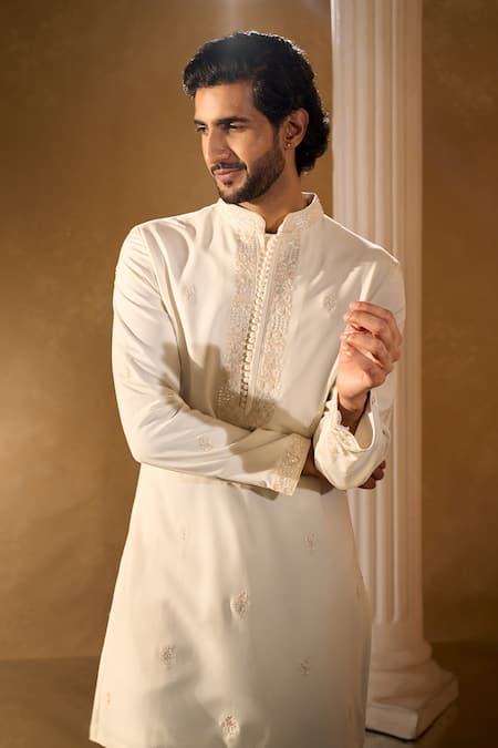 Shop Aariyana Couture Off White Silk, Cotton Embroidery Kurta Set Online at Aza Fashions Shop_Aariyana Couture_Off White Silk, Cotton Embroidery Kurta Set _Online_at_Aza_Fashions