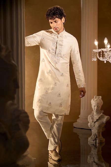 Aariyana Couture Light Gold Silk Kurta Set 