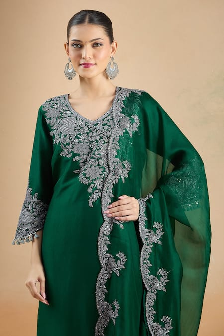 Shop_Prisho_Emerald Green Chiffon Embroidery, Zari V-neck Zardozi Yoke Kurta Set _Online_at_Aza_Fashions