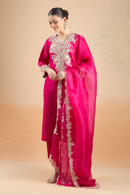 Buy_Prisho_Pink Chiffon Embroidery V-neck Floral Applique Kurta Set 