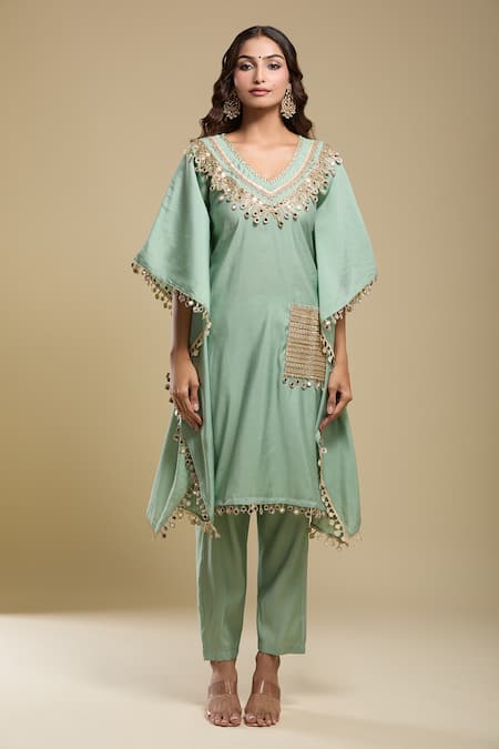 Samyukta Singhania_Green Tassels V-neck Embroidered Kaftan And Pant Set _at_Aza_Fashions