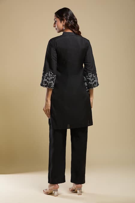 Naintara Bajaj Black Embroidered Kurta Pant Set 