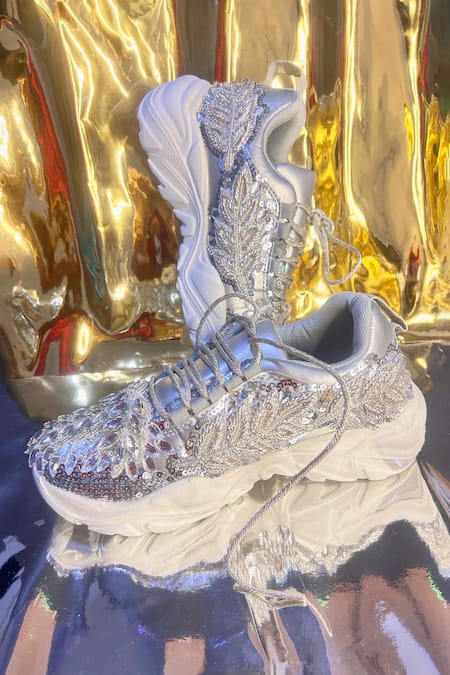 Chal Jooti Once Upon A Snowflake Sneakers 
