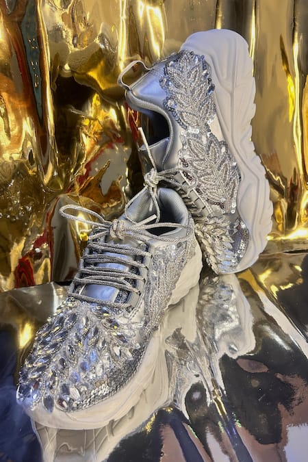 Chal Jooti Once Upon A Snowflake Sneakers 