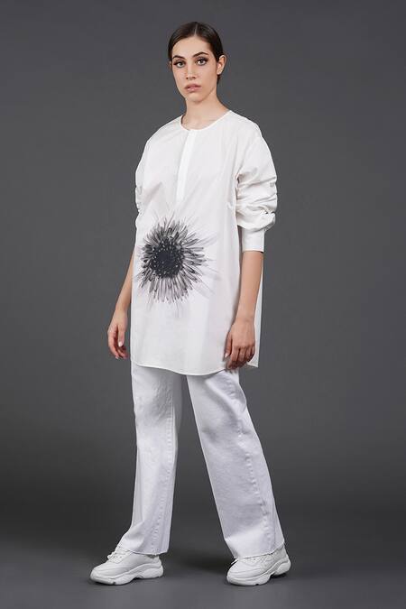 Samant Chauhan White Cotton Round Neck Online at Aza Fashions Samant Chauhan_White Cotton Round Neck _Online_at_Aza_Fashions