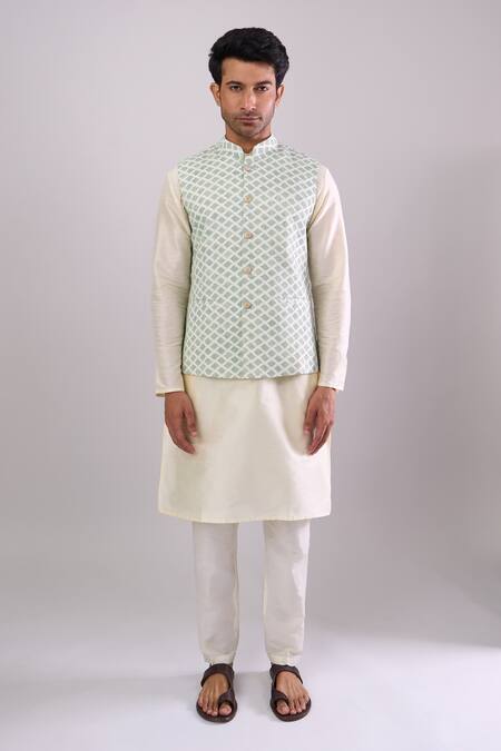 Shop Arihant Rai Sinha Green Geometric Motif Bundi Online at Aza Fashions Shop_Arihant Rai Sinha_Green Geometric Motif Bundi _Online_at_Aza_Fashions