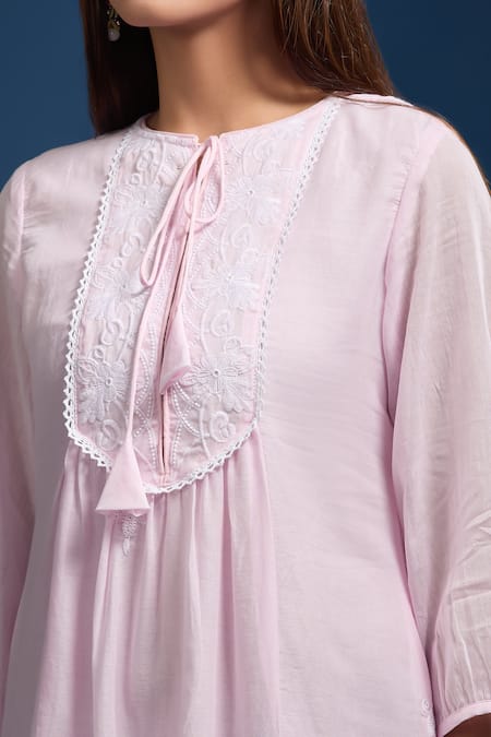 Naintara Bajaj_Pink Cotton Embroidery Round Neck Mulmul Dress _at_Aza_Fashions