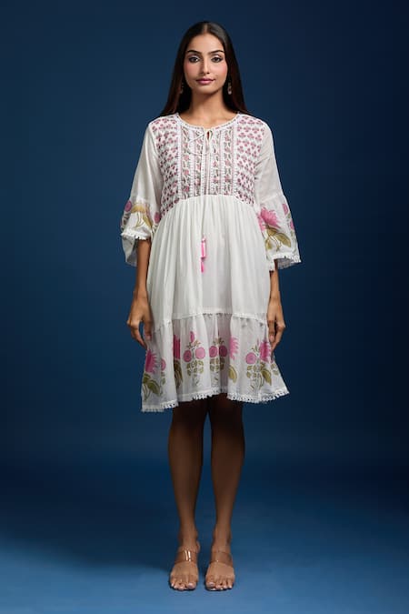 Buy_Naintara Bajaj_Off White Cotton Embroidery Round Neck Floral Dress