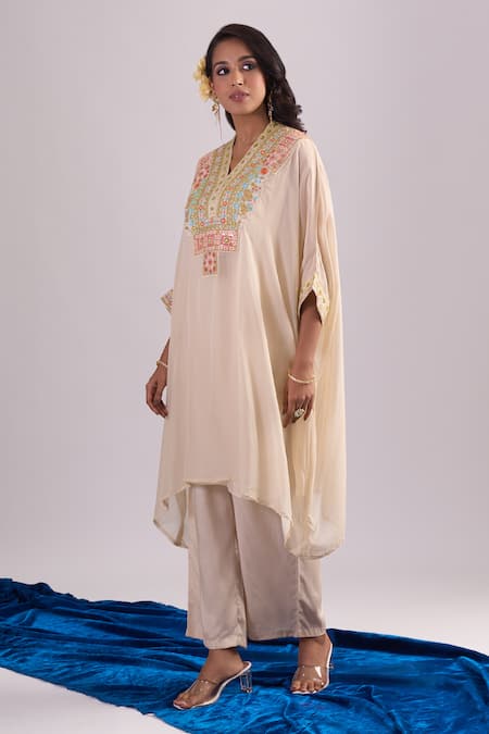 Buy_Samyukta Singhania_Beige Organza, Shantoon Embroidery V-, Round Kaftan Set 