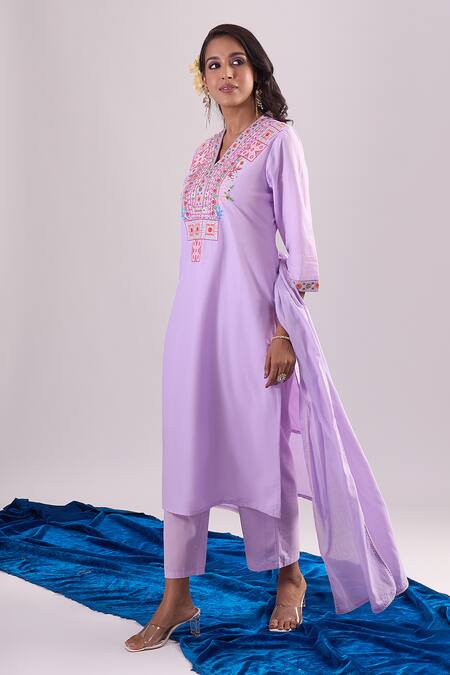 Samyukta Singhania Lavender Cotton Embroidery Split V-neck Kurta Set at Aza Fashions Samyukta Singhania_Lavender Cotton Embroidery Split V-neck Kurta Set _at_Aza_Fashions