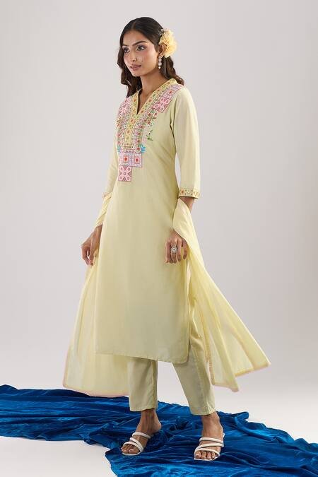 Buy_Samyukta Singhania_Yellow Cotton Embroidery Split V-neck Kurta Set _Online_at_Aza_Fashions