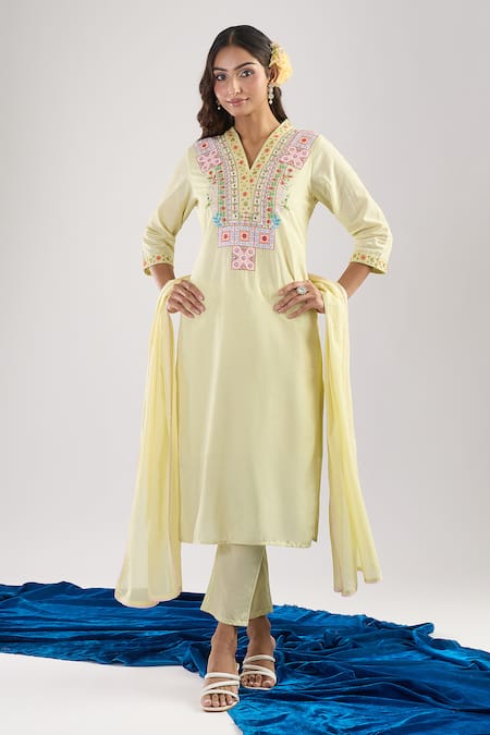 Buy_Samyukta Singhania_Yellow Cotton Embroidery Split V-neck Kurta Set _at_Aza_Fashions