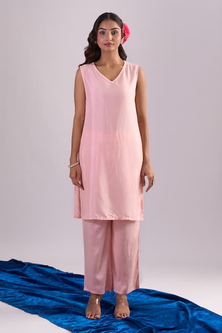 Buy_Samyukta Singhania_Peach Organza, Silk, Shantoon Embroidery Split , Kaftan Set