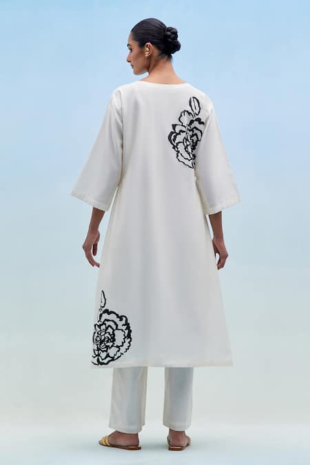 Priya Chaudhary White Block Print Chanderi Kurta Pant Set 