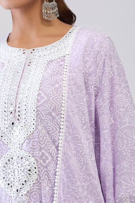 Buy_Samyukta Singhania_Purple Cotton Embroidery Round Neck Lavender Mulmul Anarkali Set 