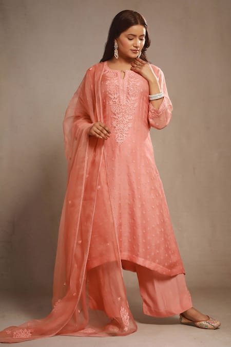 Sonali Methi Peach Organza Embroidery Split V-neck Hand Kurta Set