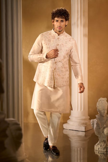 Aariyana Couture Beige Silk Bundi & Kurta Set 