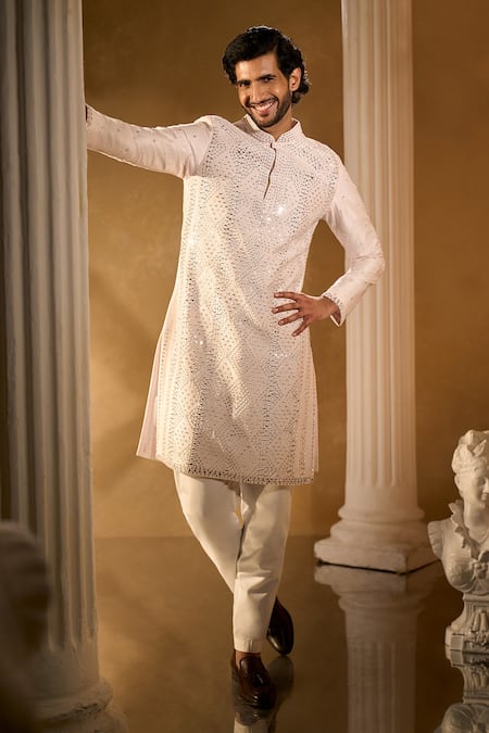 Aariyana Couture Light Pink Embroidered Kurta Set 