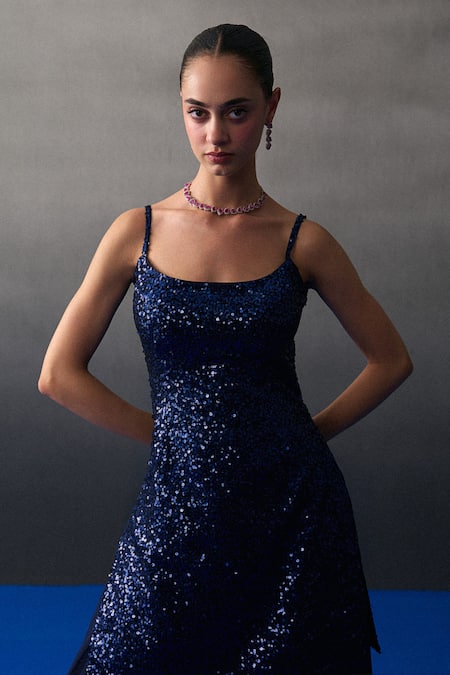 Angad Singh_Blue Sequins Round Neck Midnight Kurta Set _at_Aza_Fashions