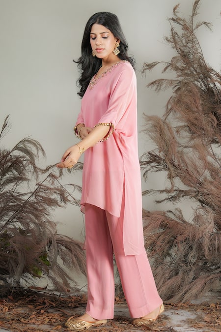 Rirasa_Pink Georgette Beads V-neck Hand Embroidered Kurta Pant Set _Online_at_Aza_Fashions