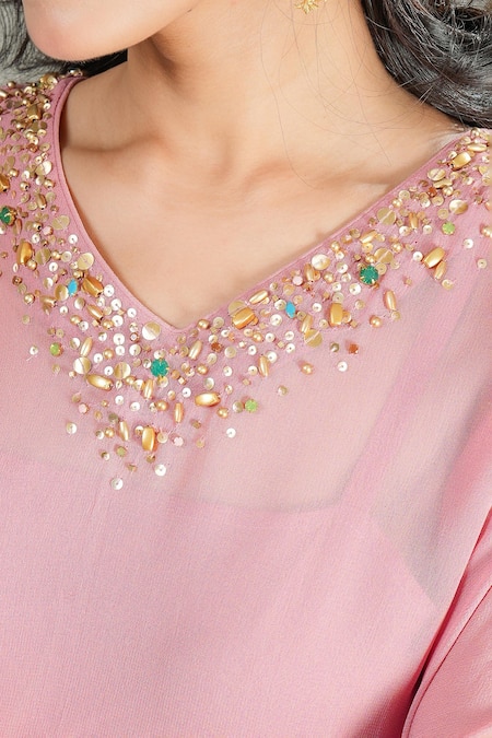 Buy_Rirasa_Pink Georgette Beads V-neck Hand Embroidered Kurta Pant Set _Online_at_Aza_Fashions