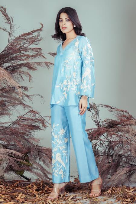 Rirasa_Sky Blue Embroidery V-neck Hand Tunic Pant Set _Online_at_Aza_Fashions