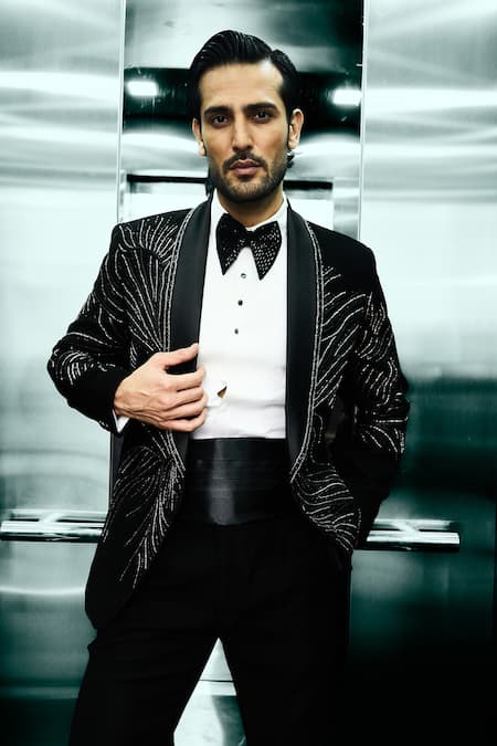 Ankit V Kapoor_Black Noir Bloom Tuxedo Set _at_Aza_Fashions