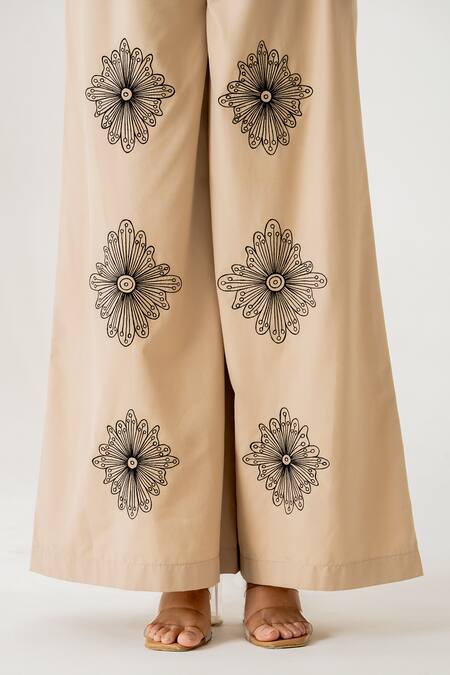 Buy_K-Anshika_Black Cotton Beads, Sequins, Embroidery V-neck And Beige Geometric Co-ord Set _Online_at_Aza_Fashions