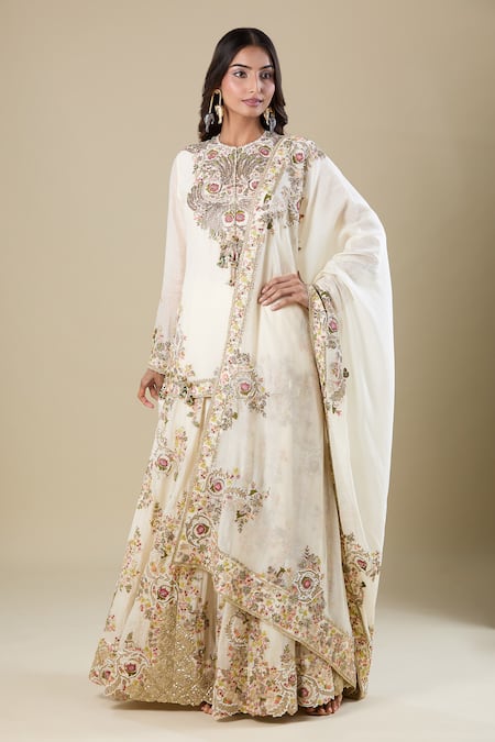 Anamika Khanna Embroidered Ivory Kurta Set 