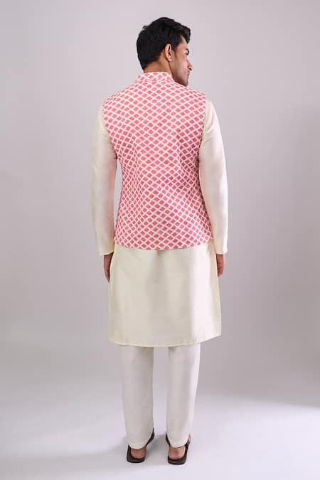 Arihant Rai Sinha Rani Pink Geometric Pattern Bundi 