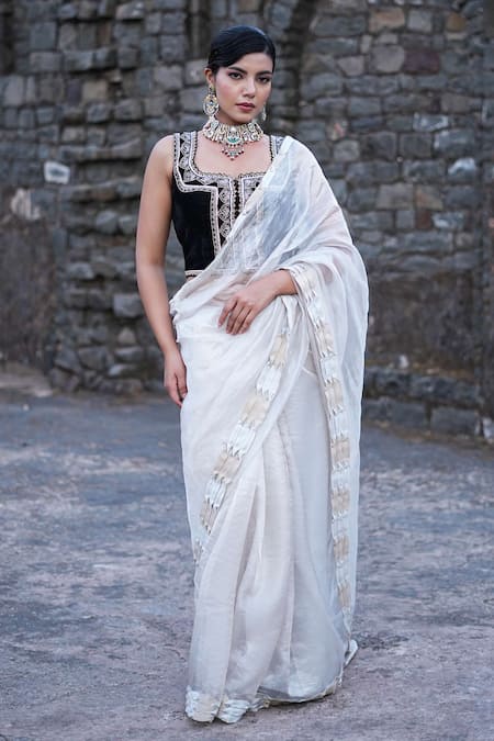 Label Anshu Khathuria Silver Tissue, Velvet Embroidery Square Designer And Black Handloom Saree Set 