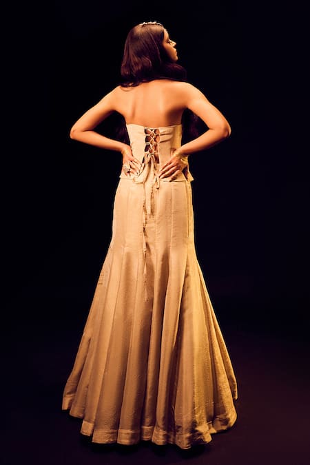 Label Anshu Khathuria Gold Hand Embroidered Corset & Skirt Set 