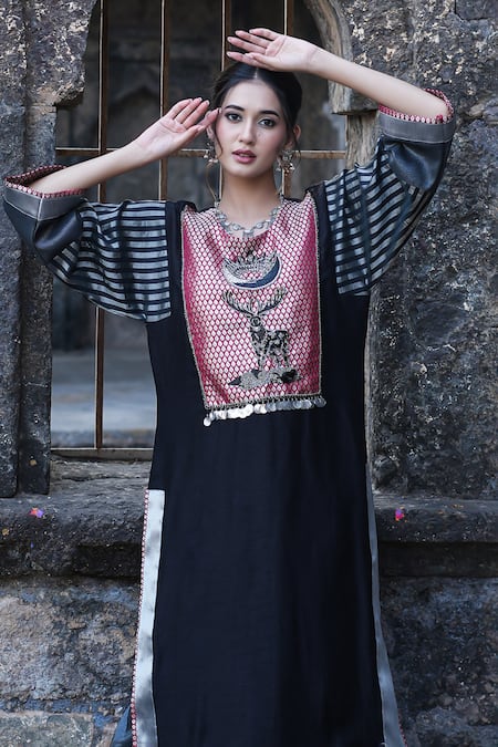 Label Anshu Khathuria_Black Silk, Brocade, Tissue Embroidery Round Neck Grey Hand Tunic And Pant Set _Online_at_Aza_Fashions