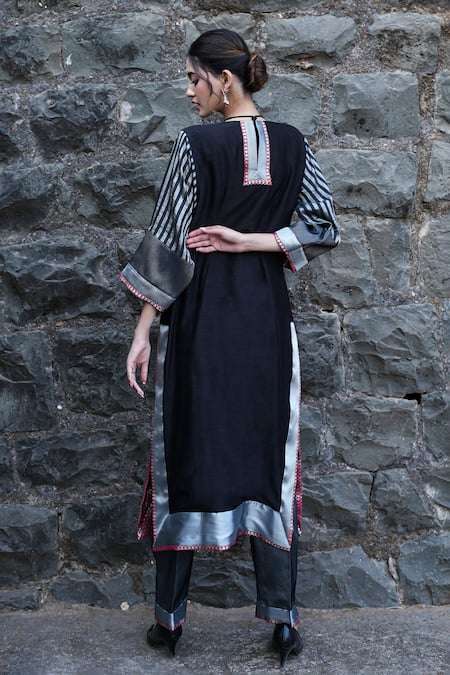 Label Anshu Khathuria Grey Silk Hand Embroidered Tunic & Pant Set 