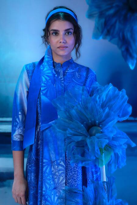 Mandira Wirk - Indian_Blue Chanderi Embroidery Mandarin Collar Indigo Kurta Pant Set _Online_at_Aza_Fashions