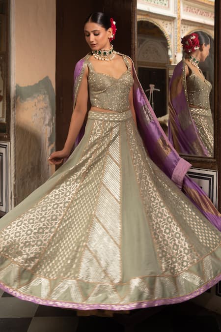 Neha Khullar Green Mirrors, Zari Sweetheart Neck Zardozi Lehenga Set at Aza Fashions Neha Khullar_Green Mirrors, Zari Sweetheart Neck Zardozi Lehenga Set _at_Aza_Fashions