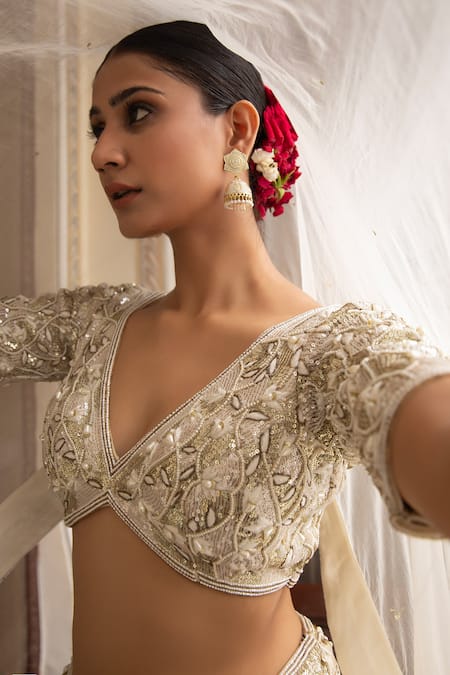 Shop Neha Khullar Ivory Silk Mirrors, Zari V-neck Zardozi Work Lehenga Set Online at Aza Fashions Shop_Neha Khullar_Ivory Silk Mirrors, Zari V-neck Zardozi Work Lehenga Set _Online_at_Aza_Fashions