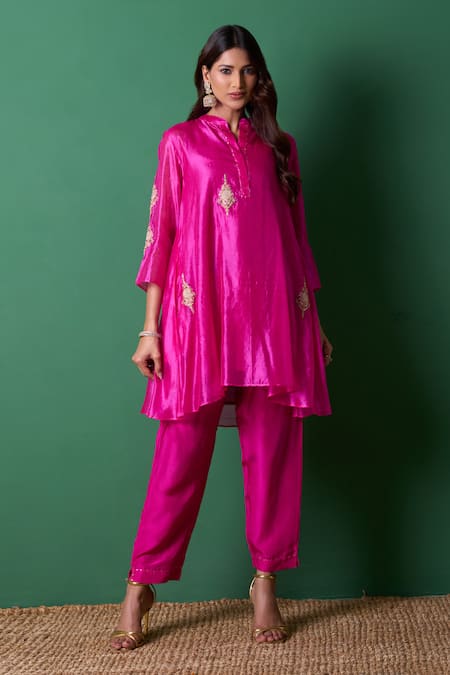 Priti Prashant_Pink Silk, Organza Embroidery, Zari Round Neck Paradise Kurta Set With Dupatta _at_Aza_Fashions