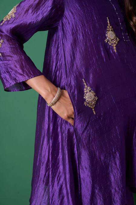 Priti Prashant_Purple Silk Embroidery Collared Paradise Kurta Set _at_Aza_Fashions
