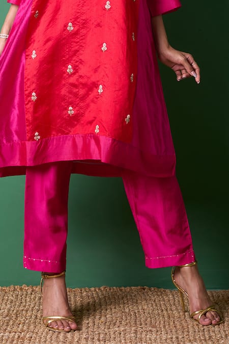 Priti Prashant_Pink Silk, Organza Embroidery Round Neck Delight Red Kurta Set With Dupatta _Online_at_Aza_Fashions
