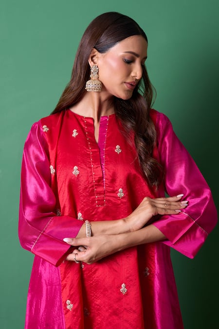 Priti Prashant_Pink Silk, Organza Embroidery Round Neck Delight Red Kurta Set With Dupatta _at_Aza_Fashions