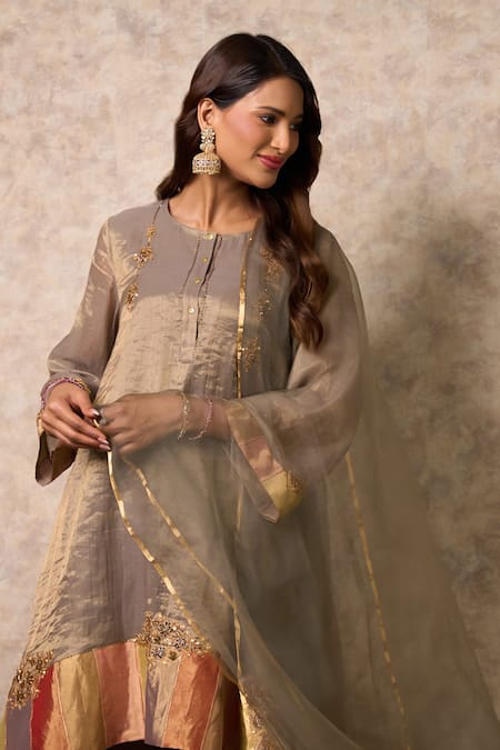 Priti Prashant_Gray Tissue, Crepe, Organza Embroidery Round Zing Grey Kurta Set With Dupatta _Online_at_Aza_Fashions