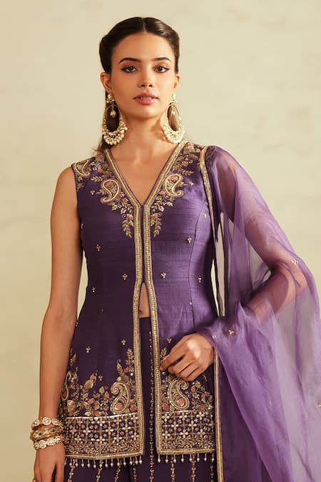 Saisha_Purple Georgette, Silk, Organza Sequins, Embroidery V-neck Kurta Set _Online_at_Aza_Fashions