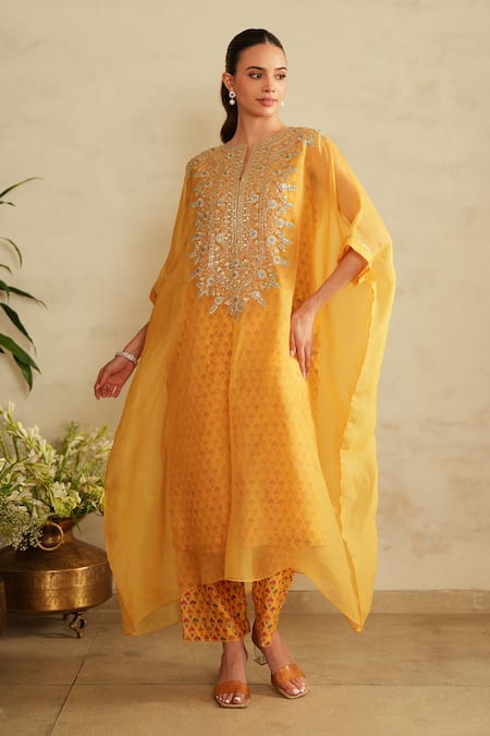 Saisha Embroidered Yellow Kaftan Set 