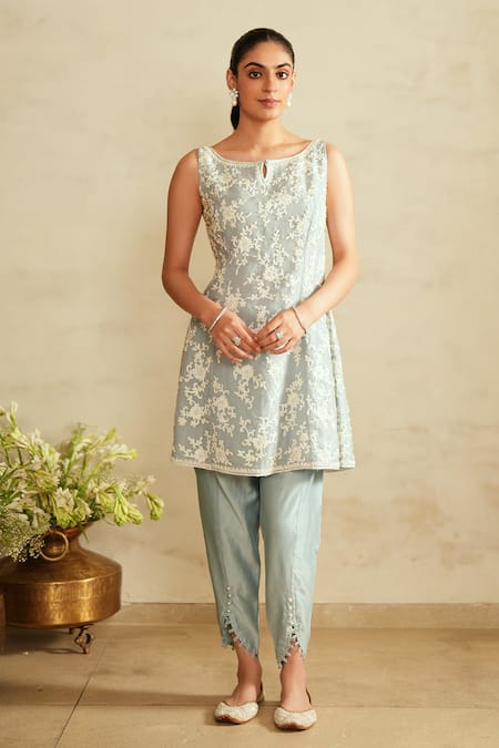 Saisha Sky Blue Floral Kurta Set 