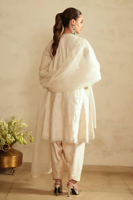 Saisha Ivory Jhalak Silk Kurta Set 