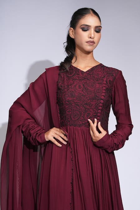 Buy_Shruti S_Wine Cotton, Georgette Embroidery V-neck Thread Work Anarkali Set 