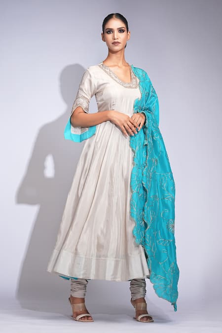 Buy Shruti S Beige Silk, Shantoon, Organza Zari, Embroidery V-neck Anarkali Set Buy_Shruti S_Beige Silk, Shantoon, Organza Zari, Embroidery V-neck Anarkali Set